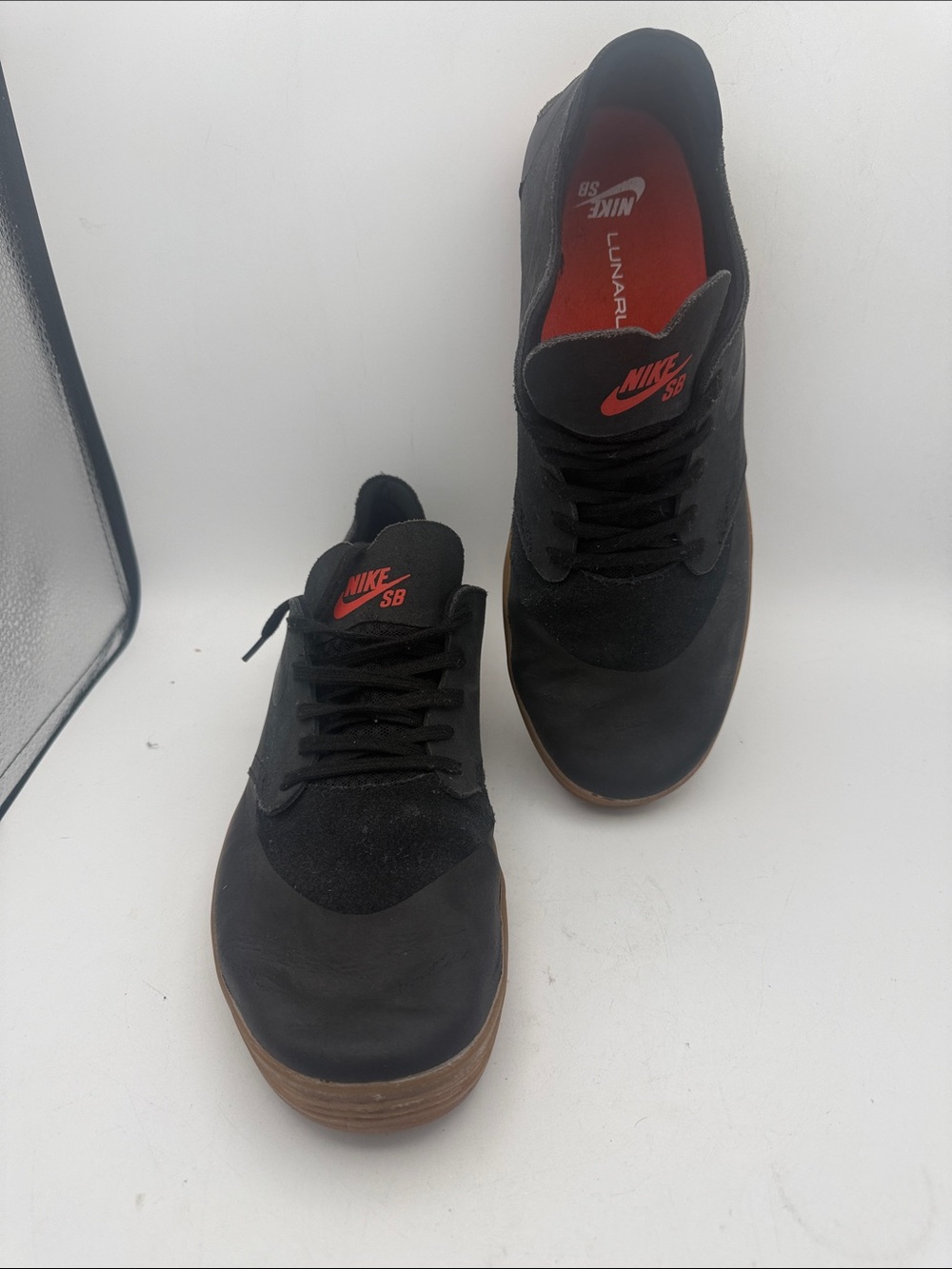 Men’s Nike SB Lunar One Shot shoes in a black and gum colorway sz 11